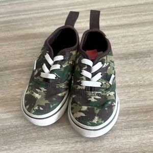 Camo vans kids 6.5 boys